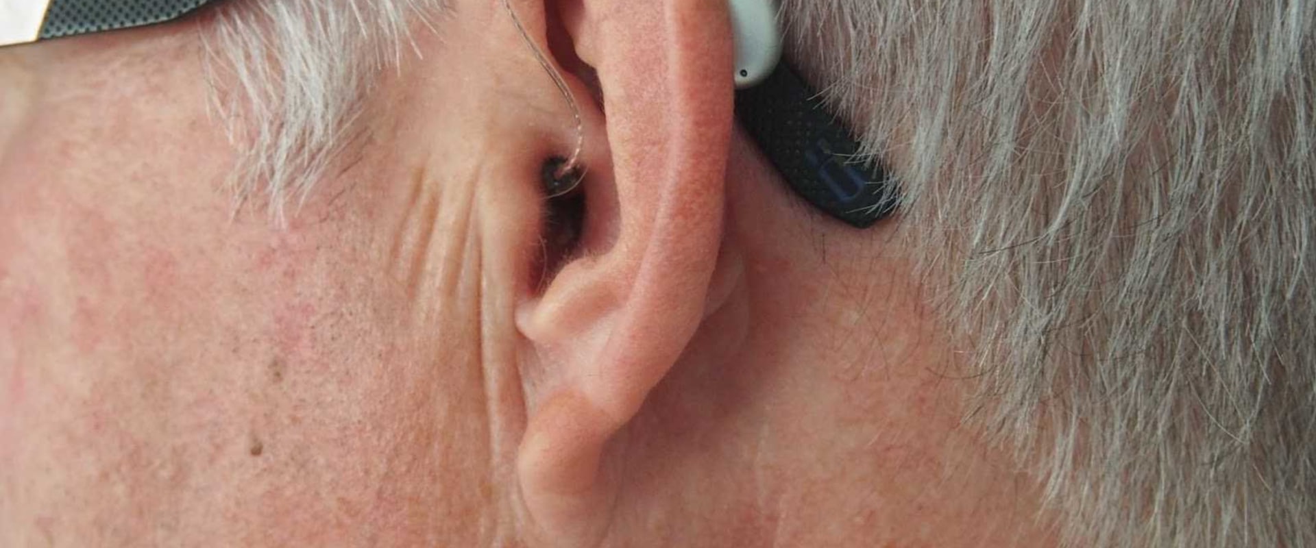 Which hearing aids does the va provide?